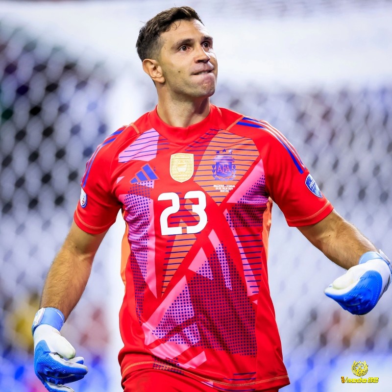  Emiliano Martinez với phong độ vững vàng trong thủ môn hay nhất World Cup 2022