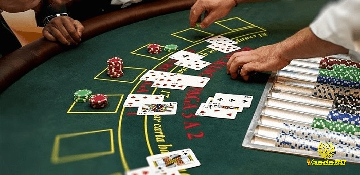 Phân biệt xì tố và Poker - Về cách chơi