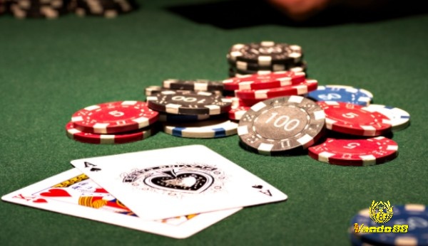 Phân biệt xì tố và Poker - Điểm giống nhau là gì