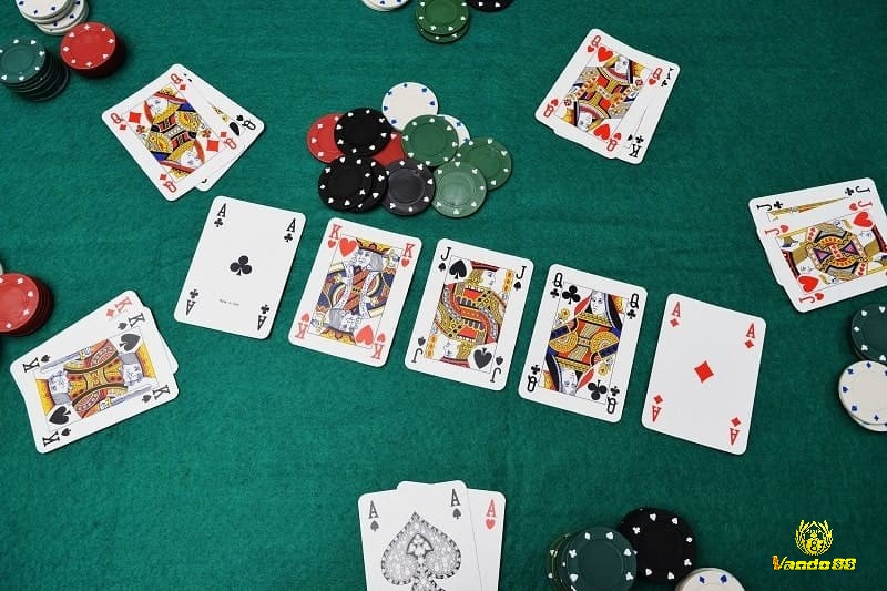 Khám phá ý nghĩa chiến thuật C Bet trong Poker là gì?