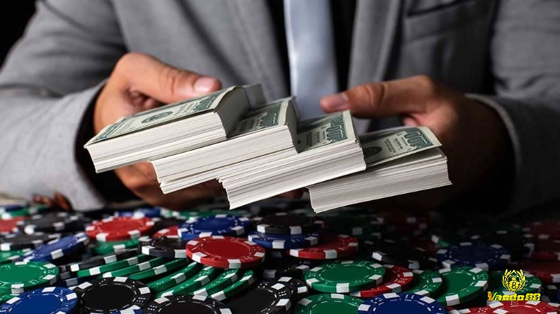Khi đã hiểu rõ bankroll poker là gì việc áp dụng các chiến lược quản lý cụ thể cho từng hình thức chơi trở nên dễ dàng hơn
