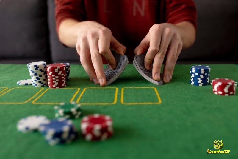 Điều chỉnh hình ảnh bàn chơi khéo léo là bí quyết Poker để điều hướng hành vi của đối thủ theo chiến lược của bạn.