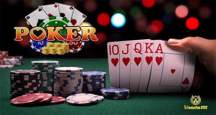Stud poker không dùng bài chung, người chơi phải dựa vào bài ngửa để phân tích và đọc chiến thuật đối thủ